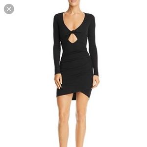 Longsleeved, bodycon dress w/ cutout!